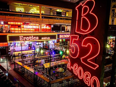B52 Ladyboy Bar