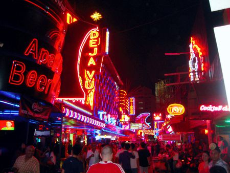 Soi Cowboy Bars